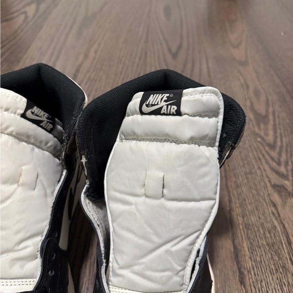 Nike Jordan 1 High OG Dark Mocha - Picture 2 of 7